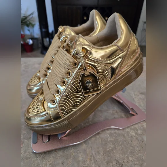 Kurt Geiger London Southbank Tag Platform Sneakers in metallic gold.  Size 37 - Picture 6 of 12